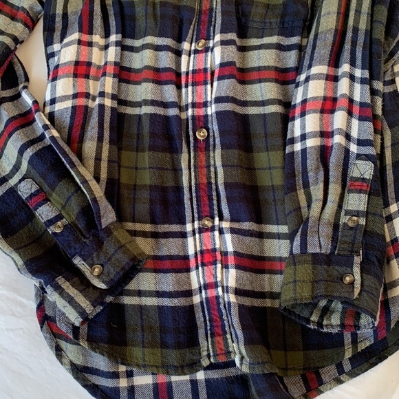 Amazingly Soft Plaid Button Up Shirt - Picture 7 of 7
